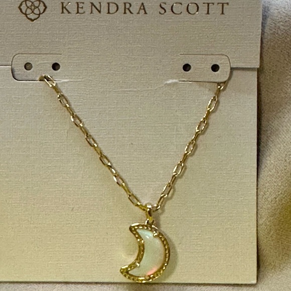 Kendra Scott Moon Necklace - Picture 2 of 3